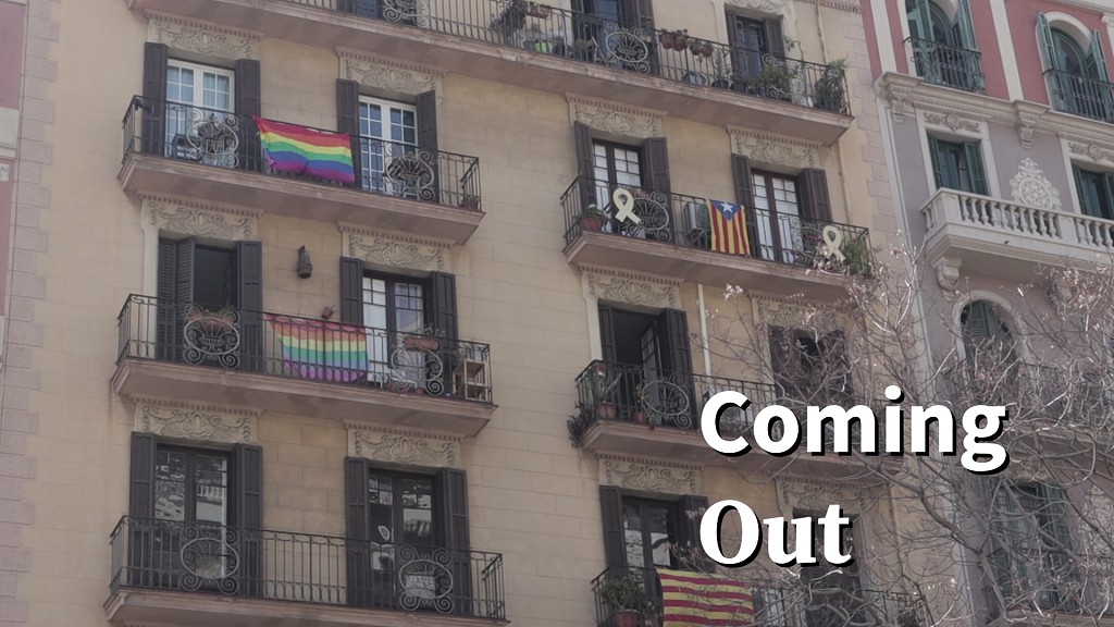 coming out barcelona ines dust.jpg